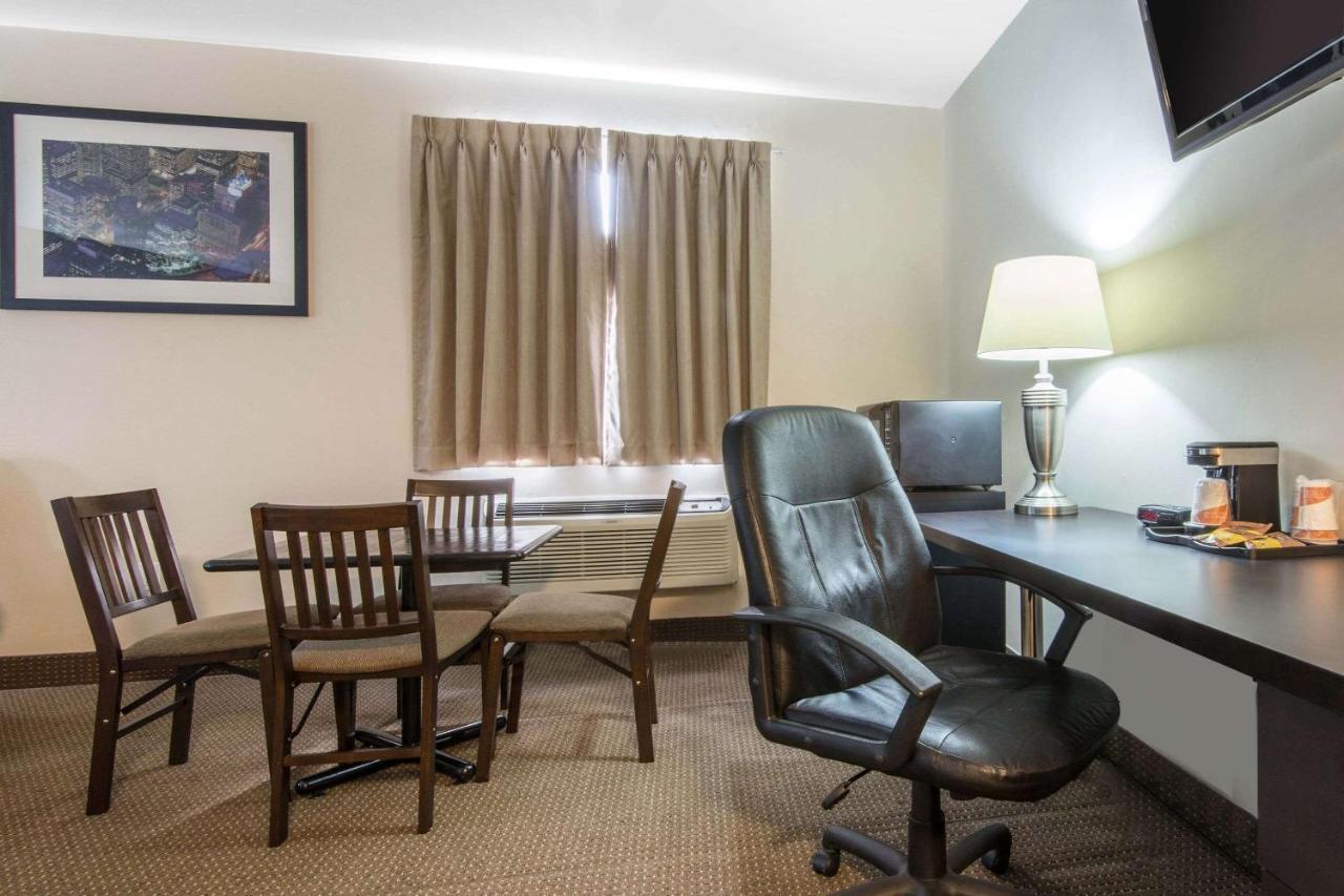 Econo Lodge Sudbury Ngoại thất bức ảnh